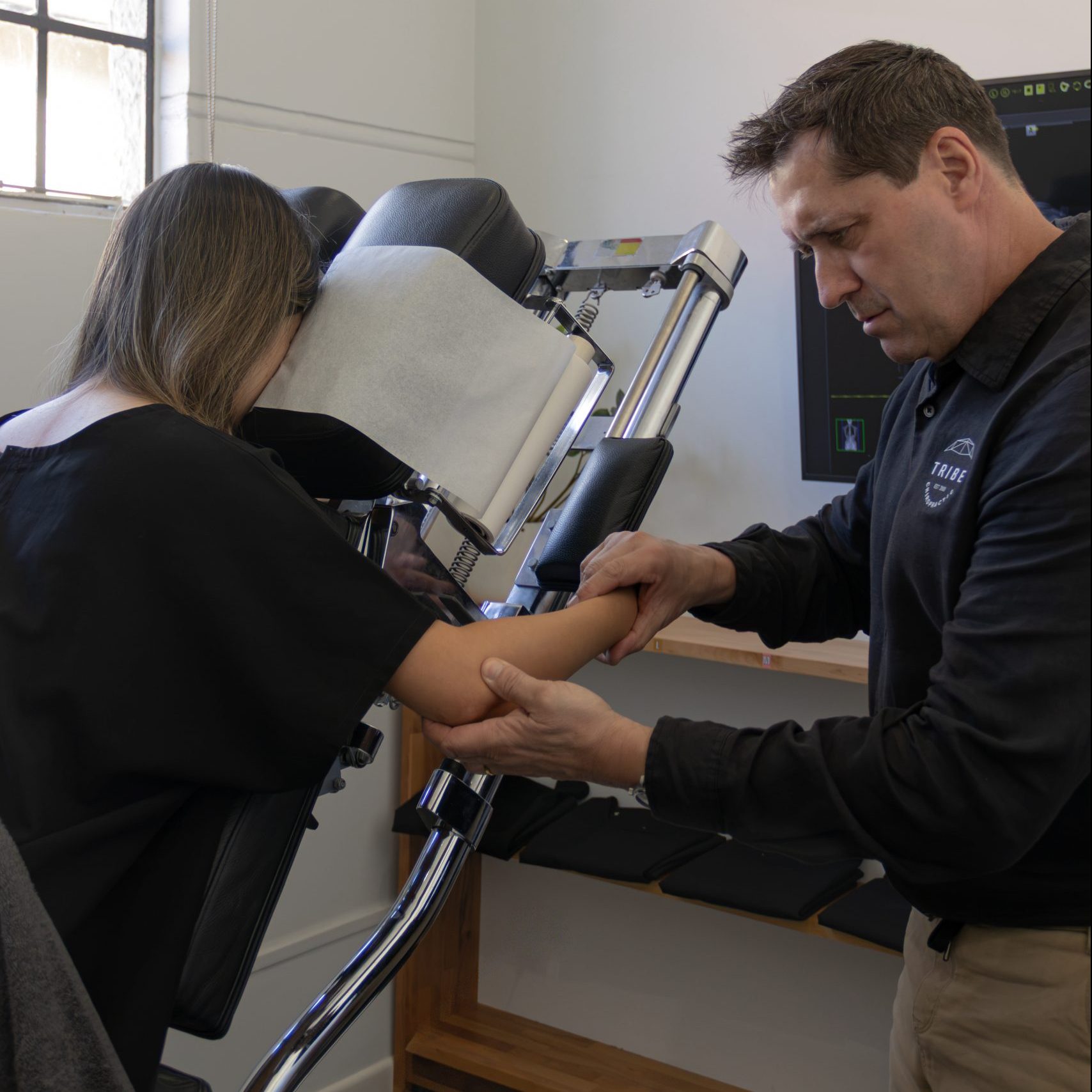 Dr Dave Gonstead Chiropractor Neck Adjustment